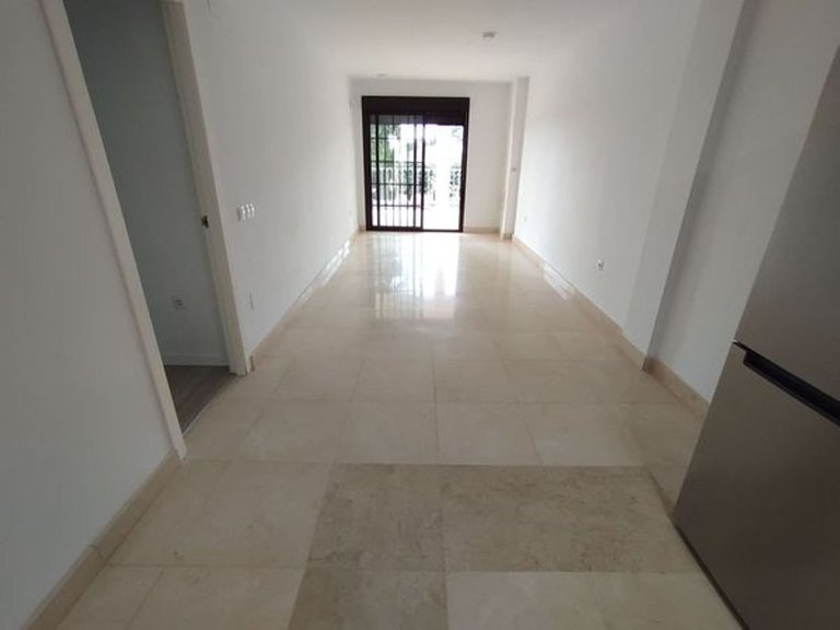 Apartment for Sale in Benalmadena Costa, Malaga 27