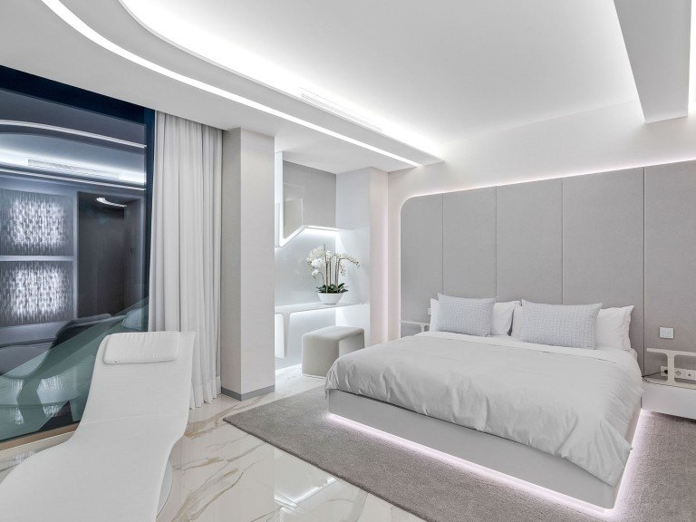 Villa for Sale in Marbella, Malaga 16