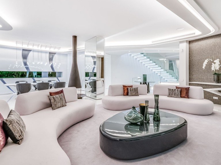 Villa for Sale in Marbella, Malaga 8