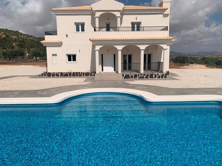 Villa for Sale in Pinoso, Alicante 28