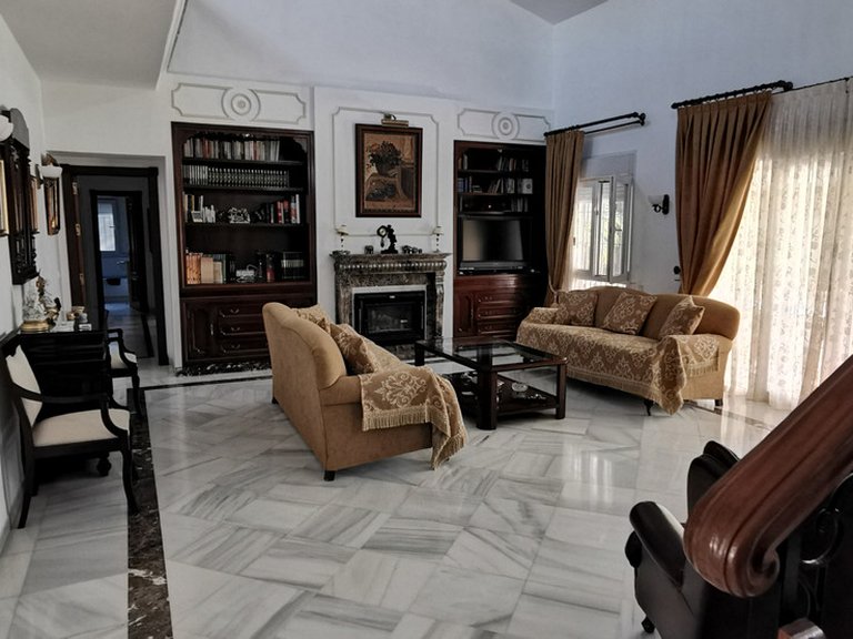 Villa for Sale in Estepona, Malaga 19