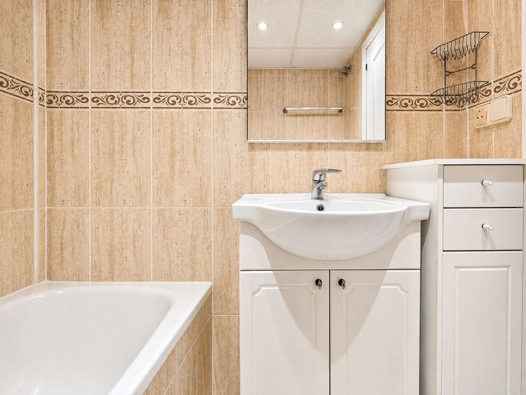 Villa for Sale in La Duquesa, Malaga 13