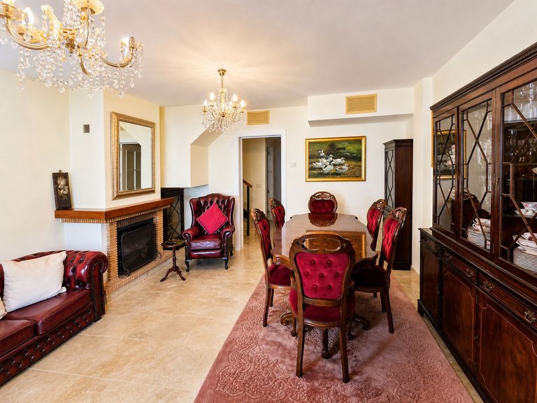 Villa for Sale in La Duquesa, Malaga 19