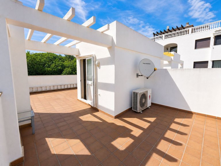 Villa for Sale in La Duquesa, Malaga 41
