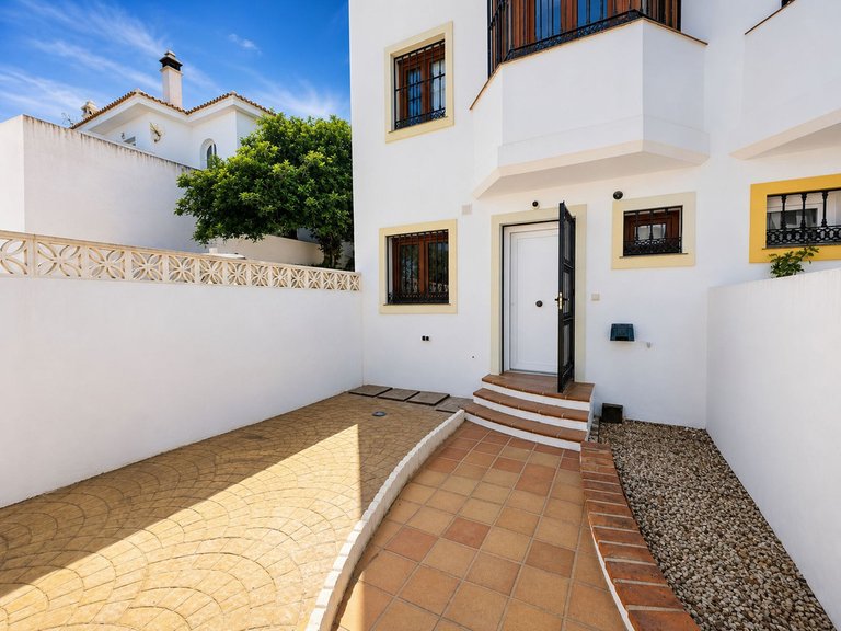 Villa for Sale in La Duquesa, Malaga 47