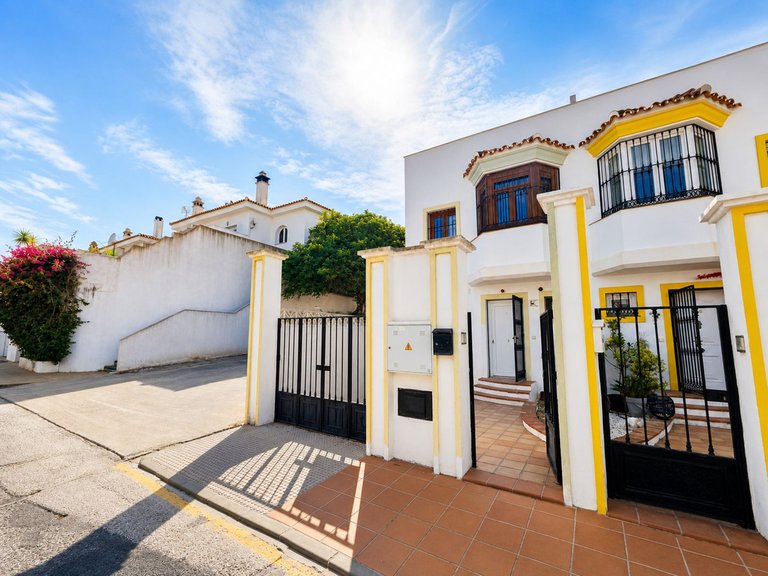 Villa for Sale in La Duquesa, Malaga 48