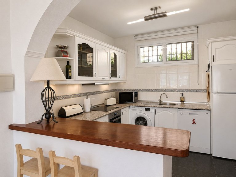 Apartment for Sale in Calahonda, Malaga 7