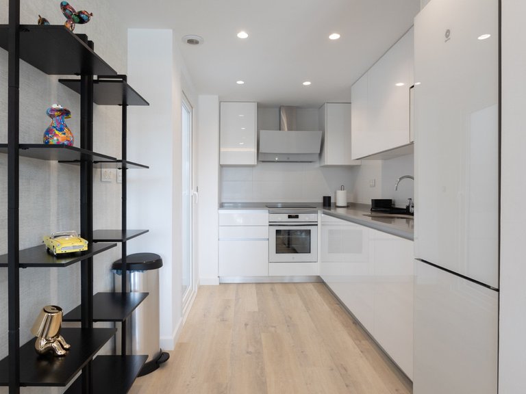 Apartment for Sale in Nueva Andalucía, Malaga 22