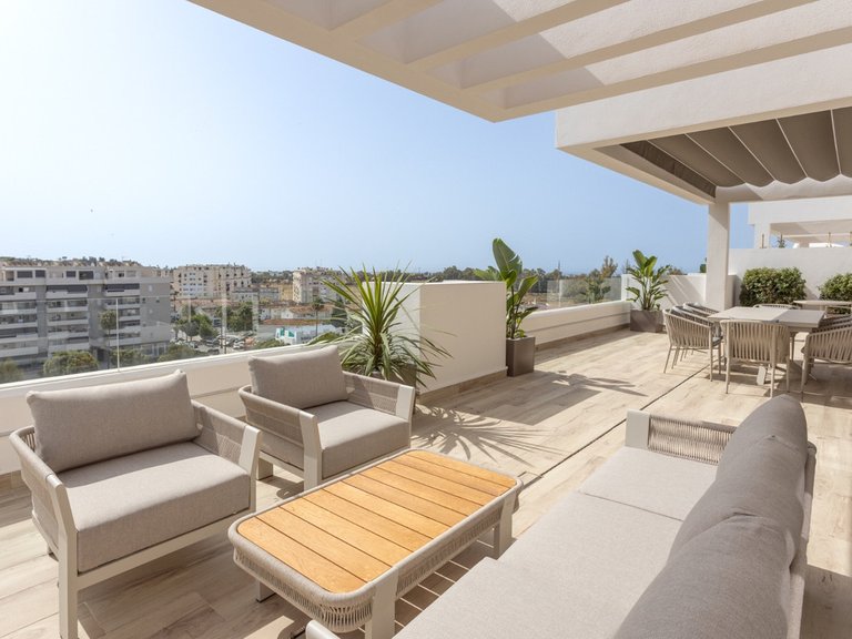 Apartment for Sale in Nueva Andalucía, Malaga 27