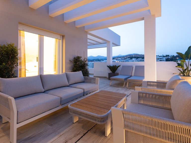 Apartment for Sale in Nueva Andalucía, Malaga 40