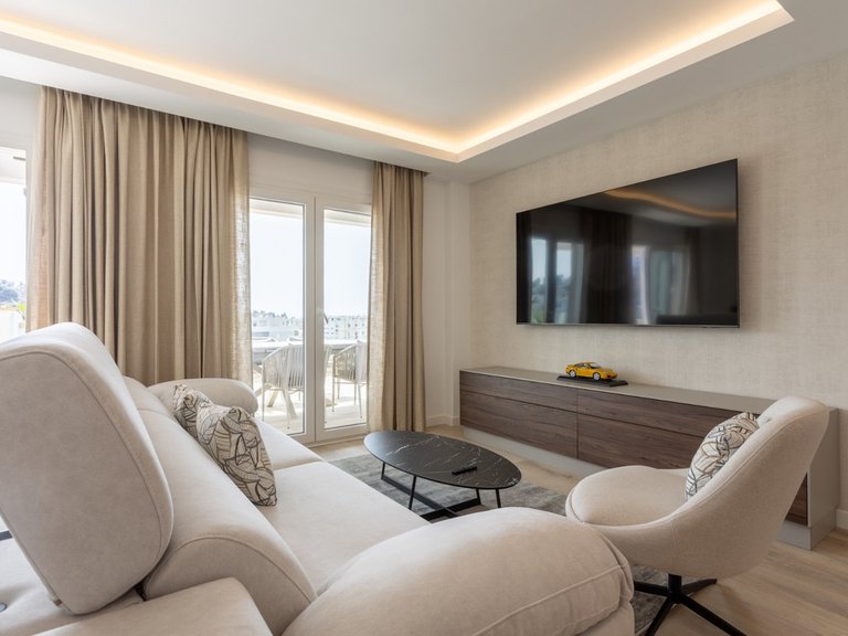 Apartment for Sale in Nueva Andalucía, Malaga 44