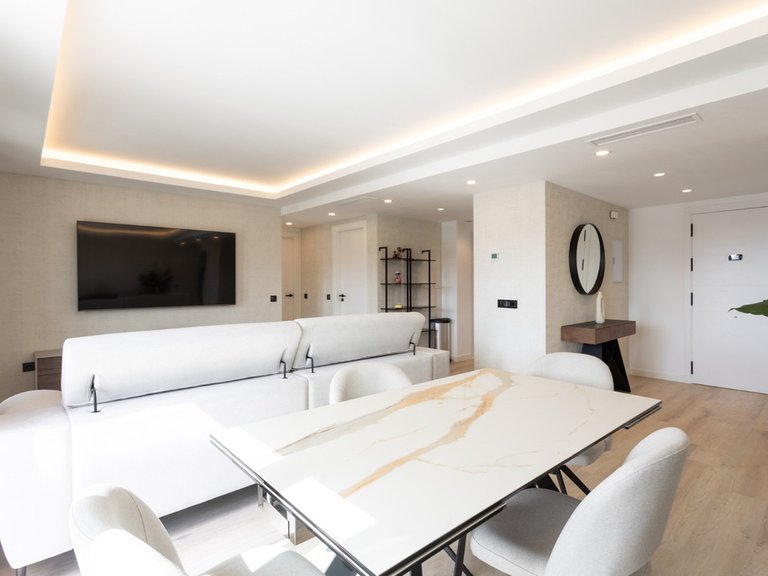 Apartment for Sale in Nueva Andalucía, Malaga 47