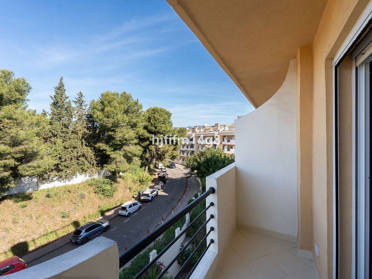 Apartment for Sale in Nueva Andalucía, Malaga 12