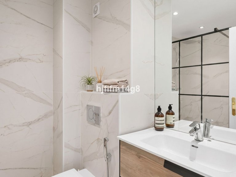 Apartment for Sale in Nueva Andalucía, Malaga 13