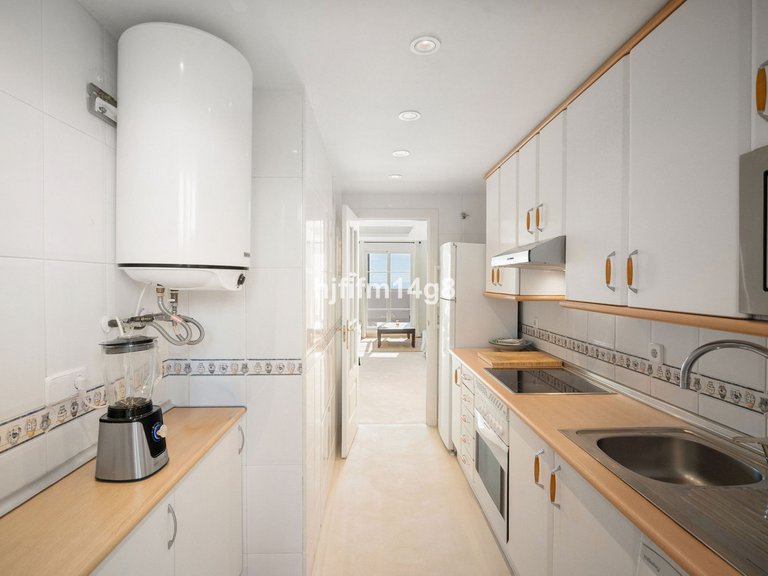 Apartment for Sale in Nueva Andalucía, Malaga 16