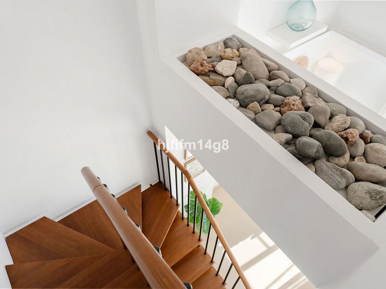 Apartment for Sale in Nueva Andalucía, Malaga 18