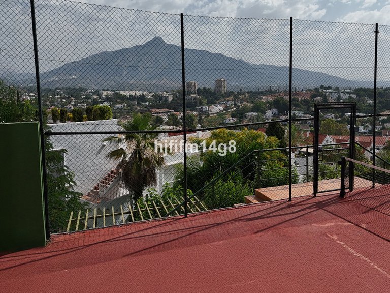 Apartment for Sale in Nueva Andalucía, Malaga 21