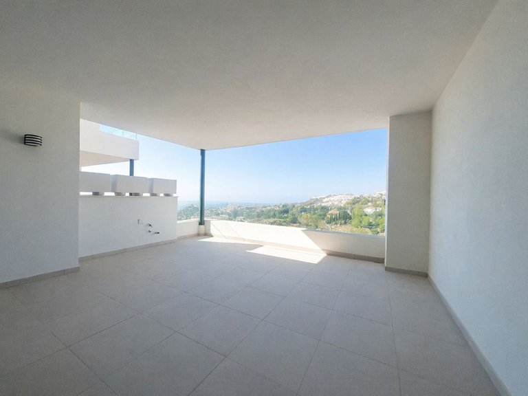 Apartment for Sale in Benalmadena, Malaga 9
