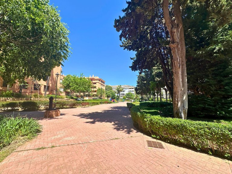 Apartment for Sale in Marbella, Malaga 28