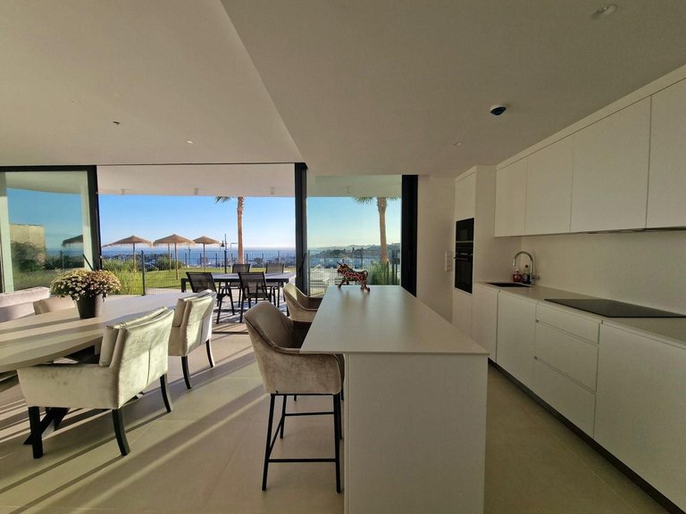 Apartment for Sale in Higueron, Malaga 3