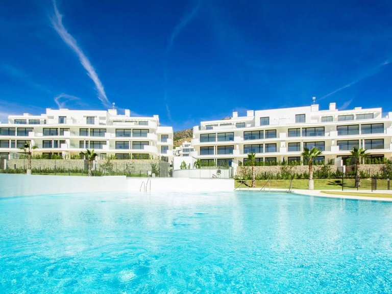 Apartment for Sale in Higueron, Malaga 12