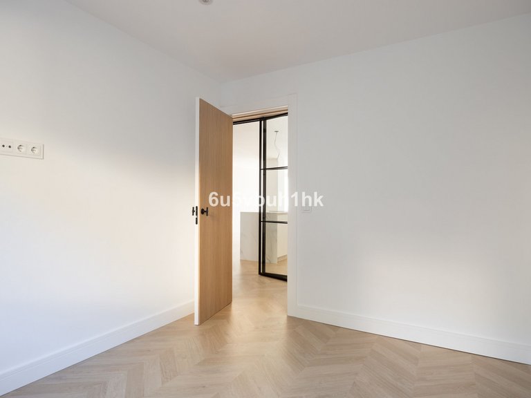 Apartment for Sale in Málaga, Malaga 16