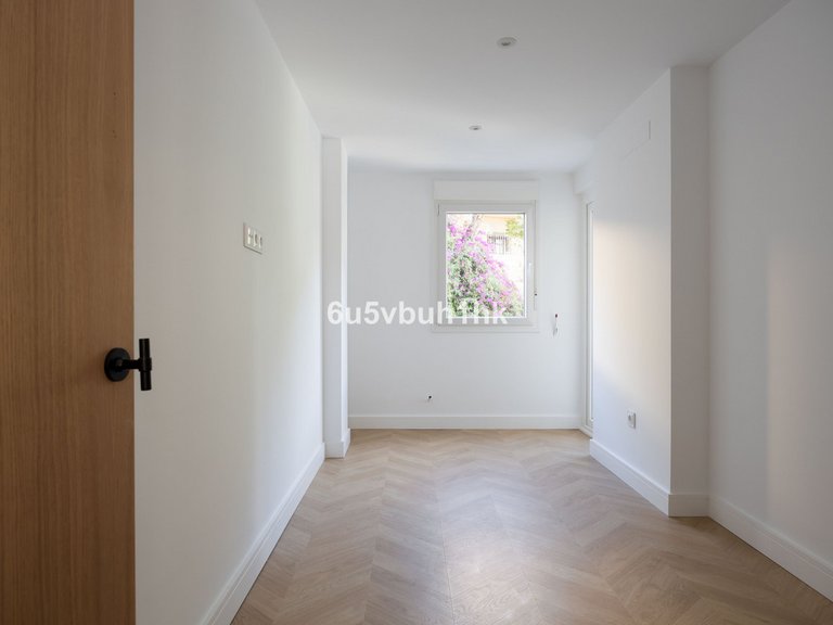 Apartment for Sale in Málaga, Malaga 17
