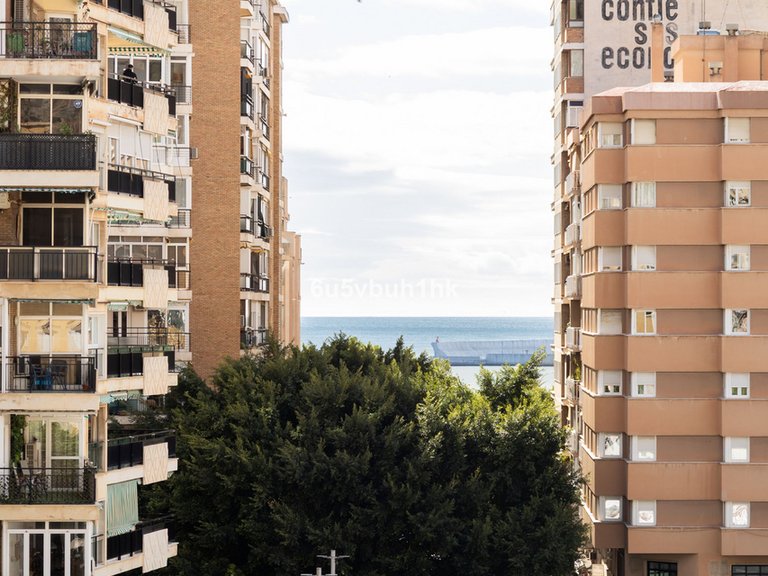 Apartment for Sale in Málaga, Malaga 25