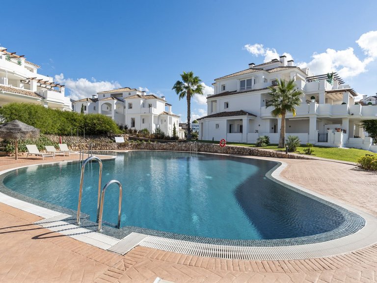 Apartment for Sale in Aloha, Malaga 1