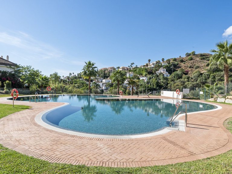 Apartment for Sale in Aloha, Malaga 20