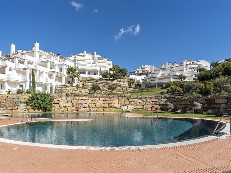 Apartment for Sale in Aloha, Malaga 21