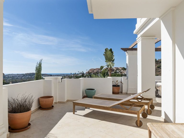 Apartment for Sale in Aloha, Malaga 4