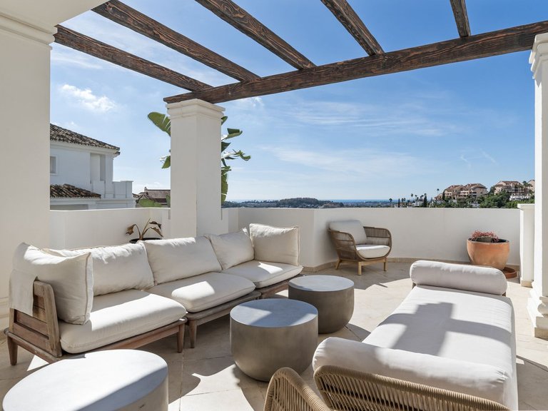 Apartment for Sale in Aloha, Malaga 5