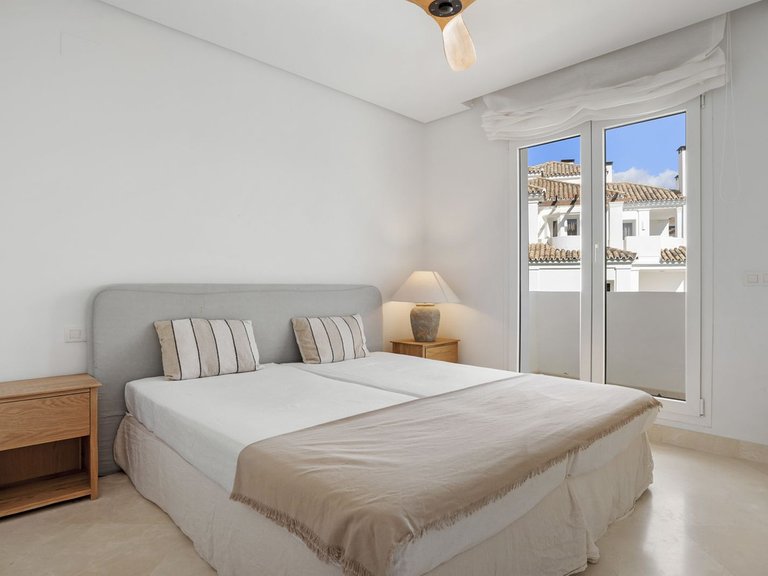 Apartment for Sale in Aloha, Malaga 6