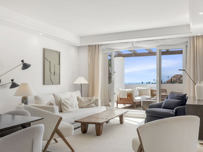 Apartment for Sale in Aloha, Malaga 9