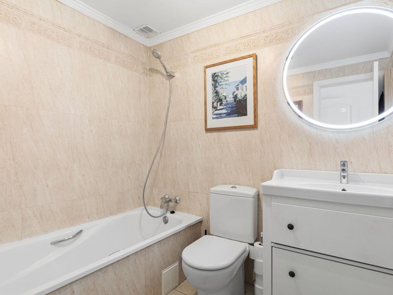 Apartment for Sale in Elviria, Malaga 15