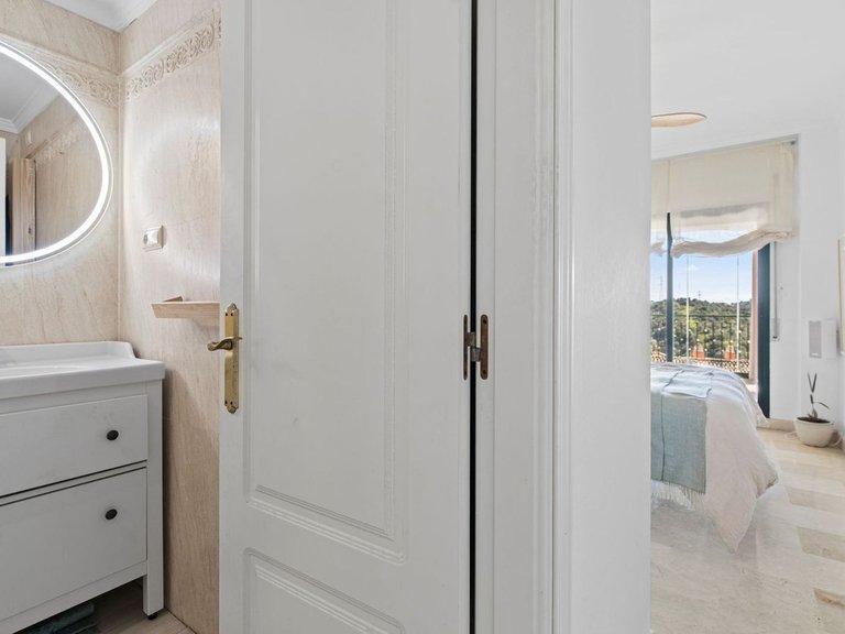 Apartment for Sale in Elviria, Malaga 16