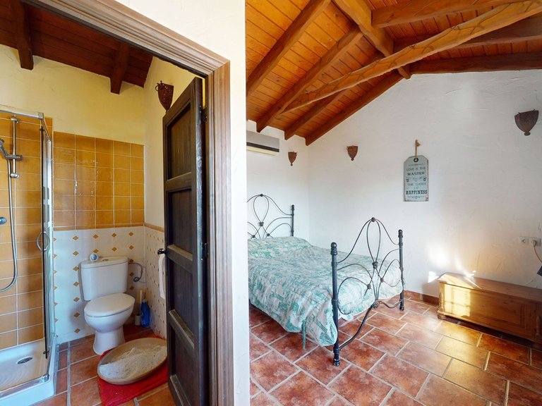 Villa for Sale in Coín, Malaga 16