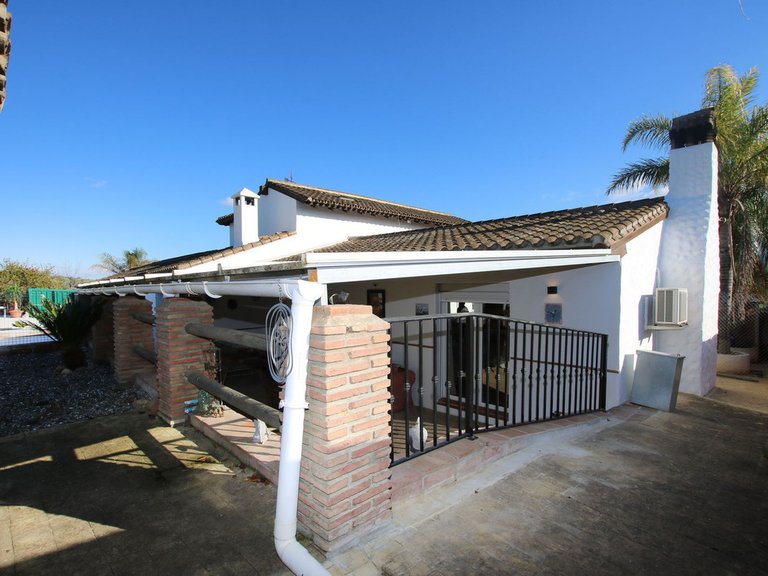 Villa for Sale in Coín, Malaga 45