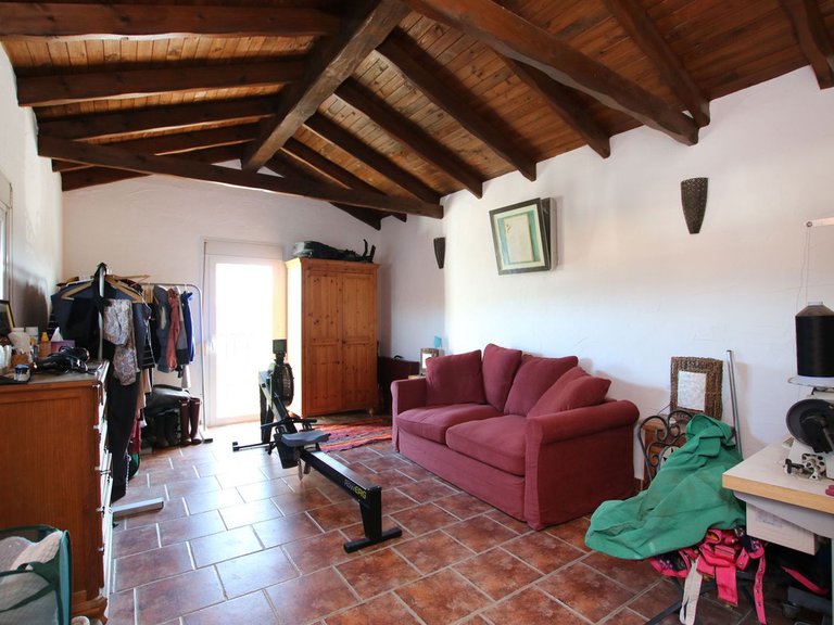 Villa for Sale in Coín, Malaga 9