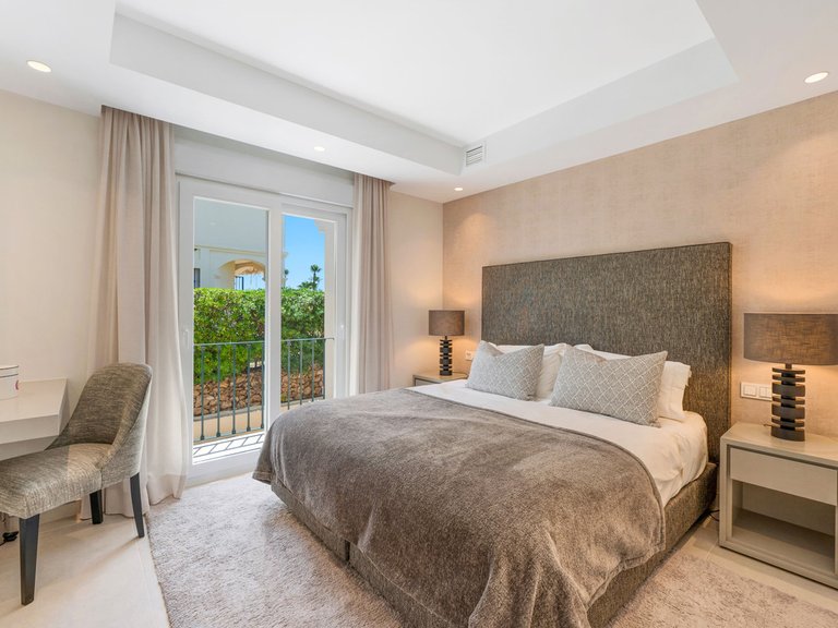 Villa for Sale in La Quinta, Malaga 21