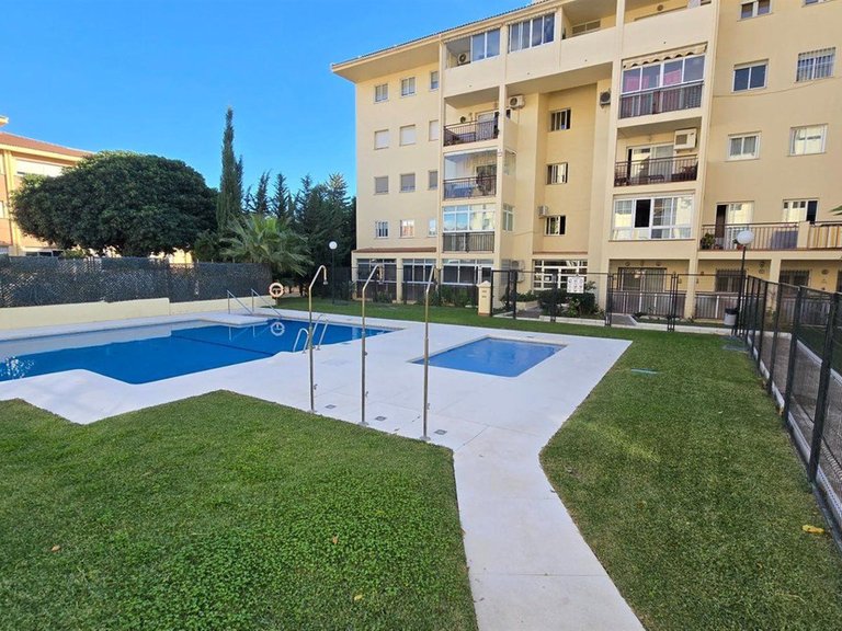 Apartment for Sale in Arroyo De La Miel, Malaga 1