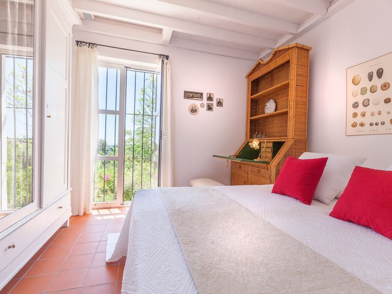 Villa for Sale in Estepona, Malaga 10