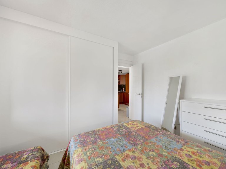 Apartment for Sale in Costa del Sol, Benalmadena Costa, Malaga 11