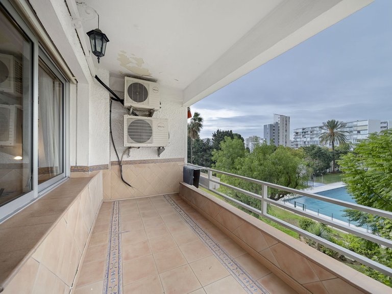 Apartment for Sale in Costa del Sol, Benalmadena Costa, Malaga 2