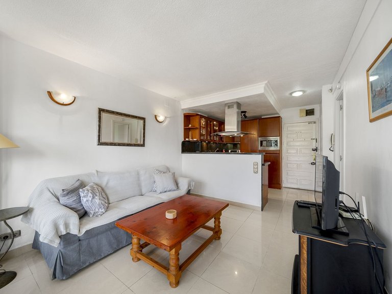 Apartment for Sale in Costa del Sol, Benalmadena Costa, Malaga 4