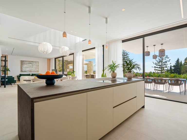 Villa for Sale in Benahavís, Malaga 10
