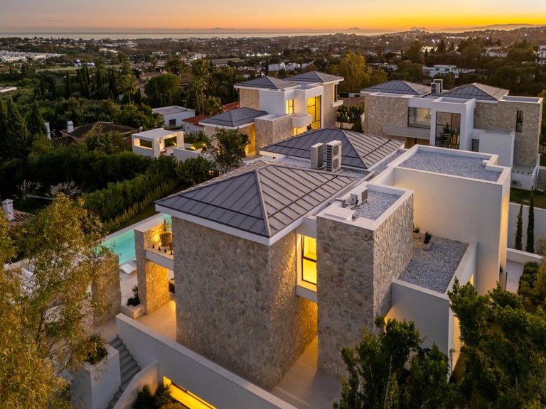 Villa for Sale in Benahavís, Malaga 2