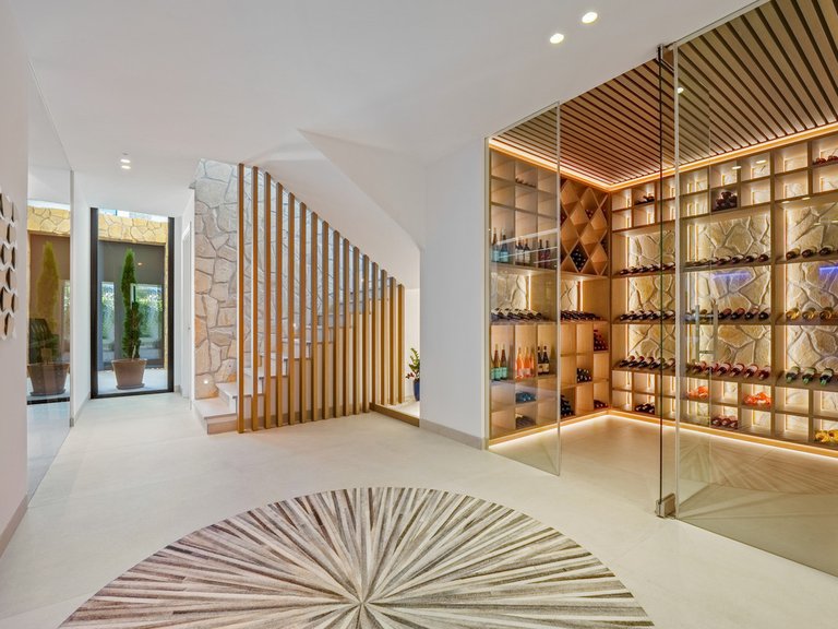 Villa for Sale in Benahavís, Malaga 5