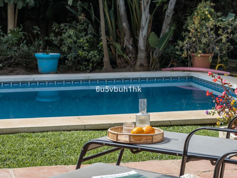 Villa for Sale in El Coto, Malaga 10